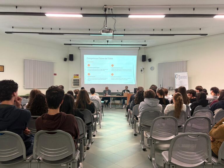 Professioni Sanitarie nelle Scuole – Licei Poliziani